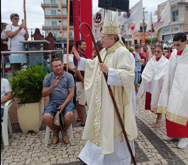 Dom Magnus Henrique preside missa de encerramento da festa de São Raimundo.
